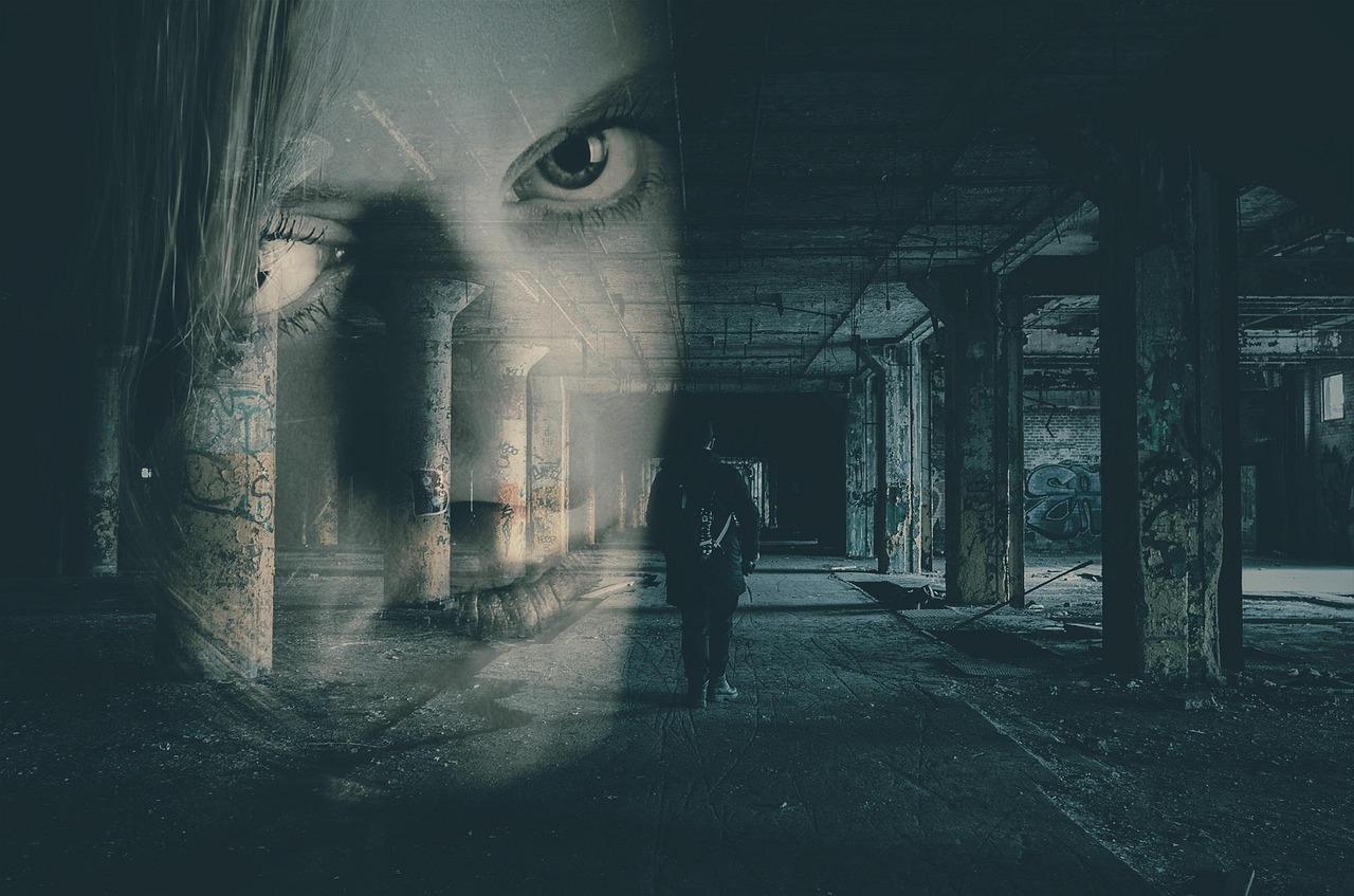 Algo me Chama. Amores à distância e que sonham com a pessoa amada.